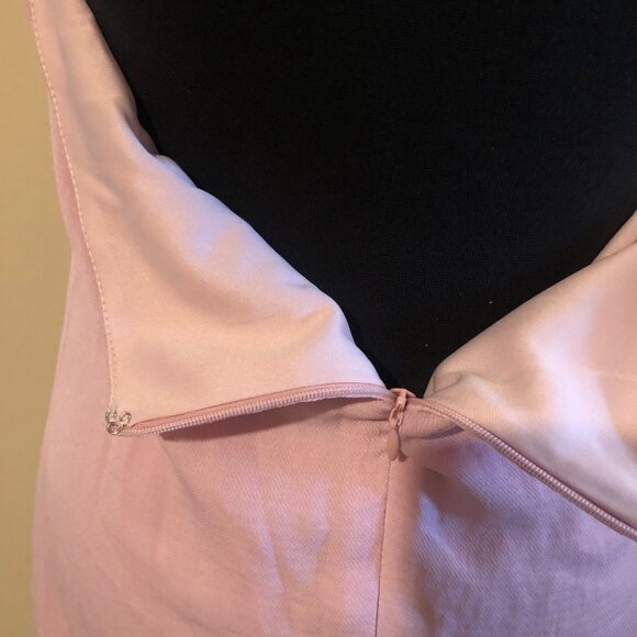 Lace Scalloped Dress - Picture 5 of 7